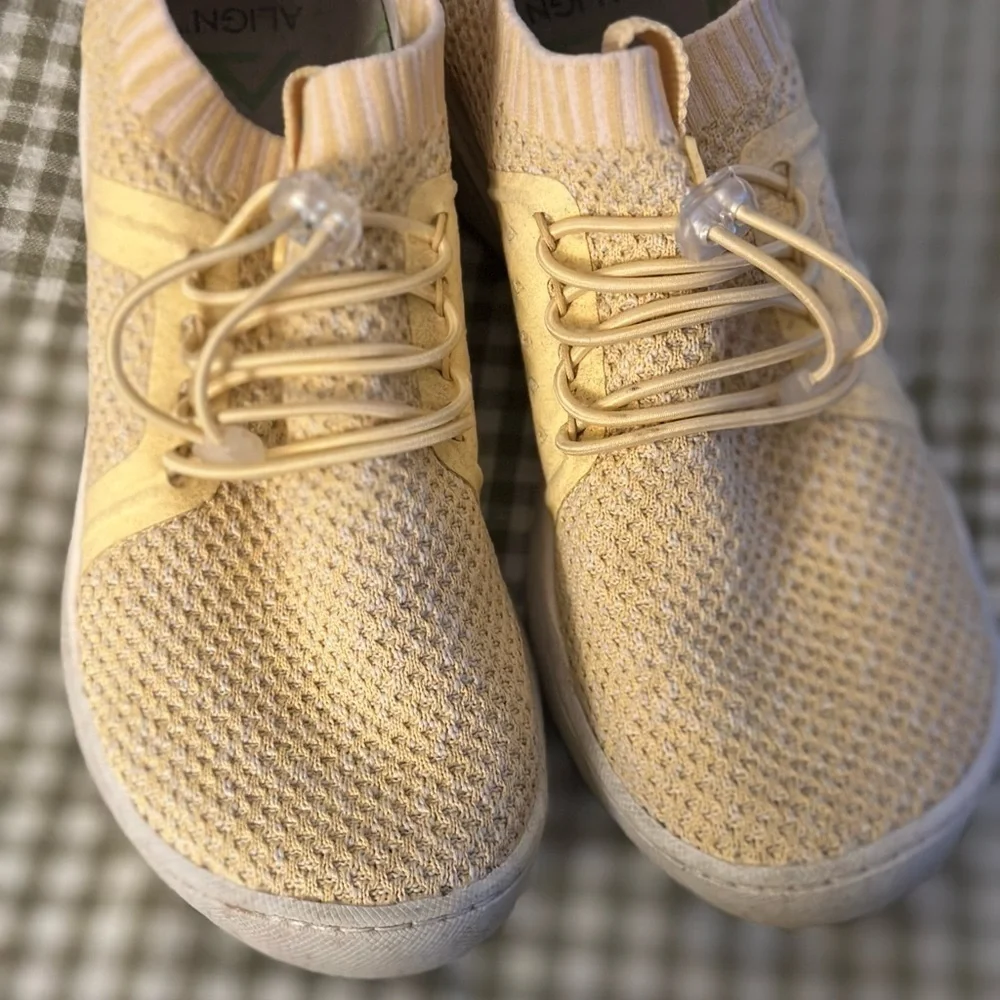 Nursemates Align Mesh Sock Type Tennis Shoe